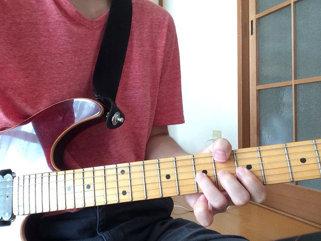 ギターのネックの握り方 ロックフォームを解説 動画付き 府中ギター教室 スクール ハヤタギター教室